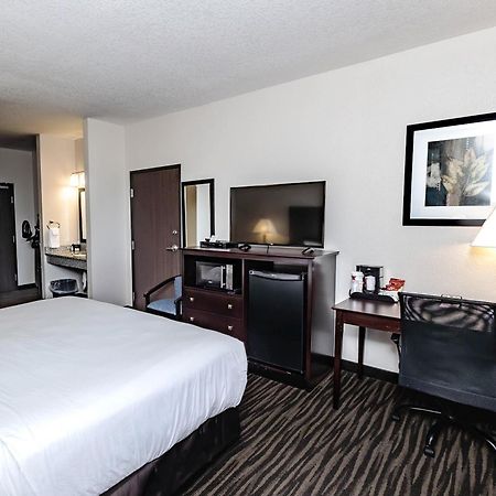 Cobblestone Inn & Suites メリービルメリービル  エクステリア 写真