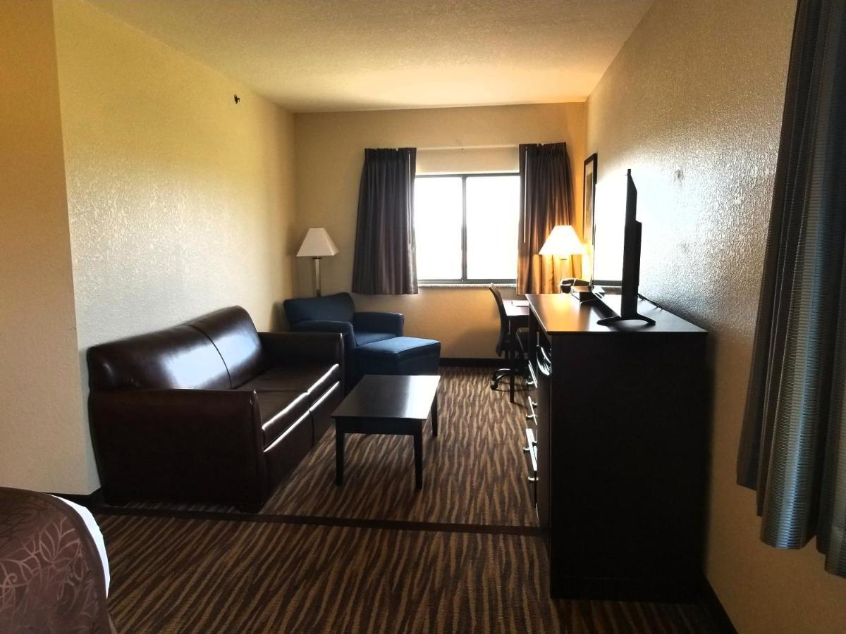 Cobblestone Inn & Suites メリービルメリービル  エクステリア 写真