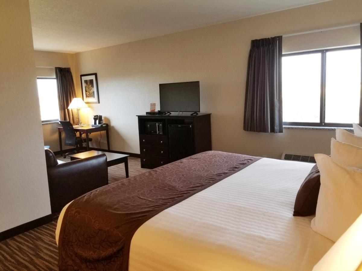 Cobblestone Inn & Suites メリービルメリービル  エクステリア 写真