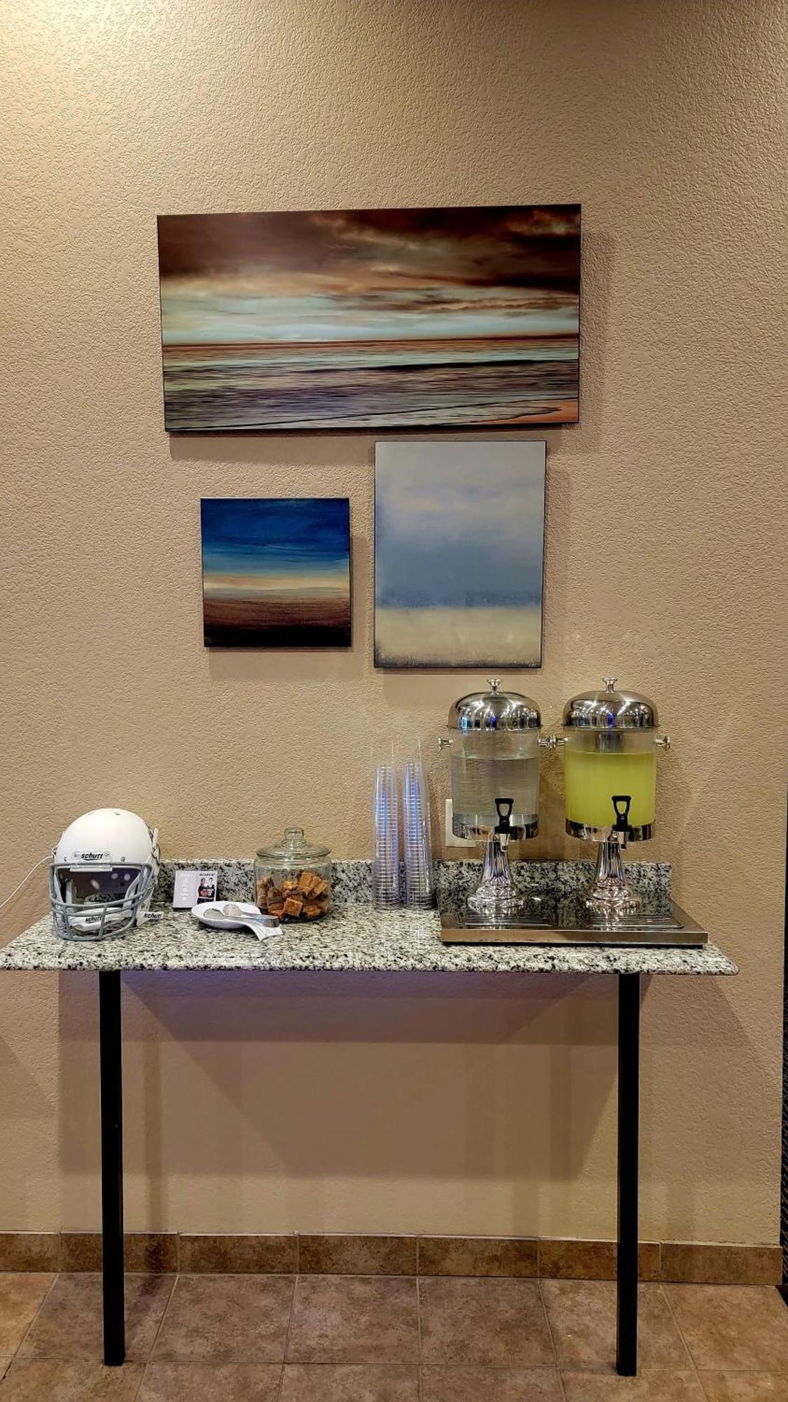 Cobblestone Inn & Suites メリービルメリービル  エクステリア 写真