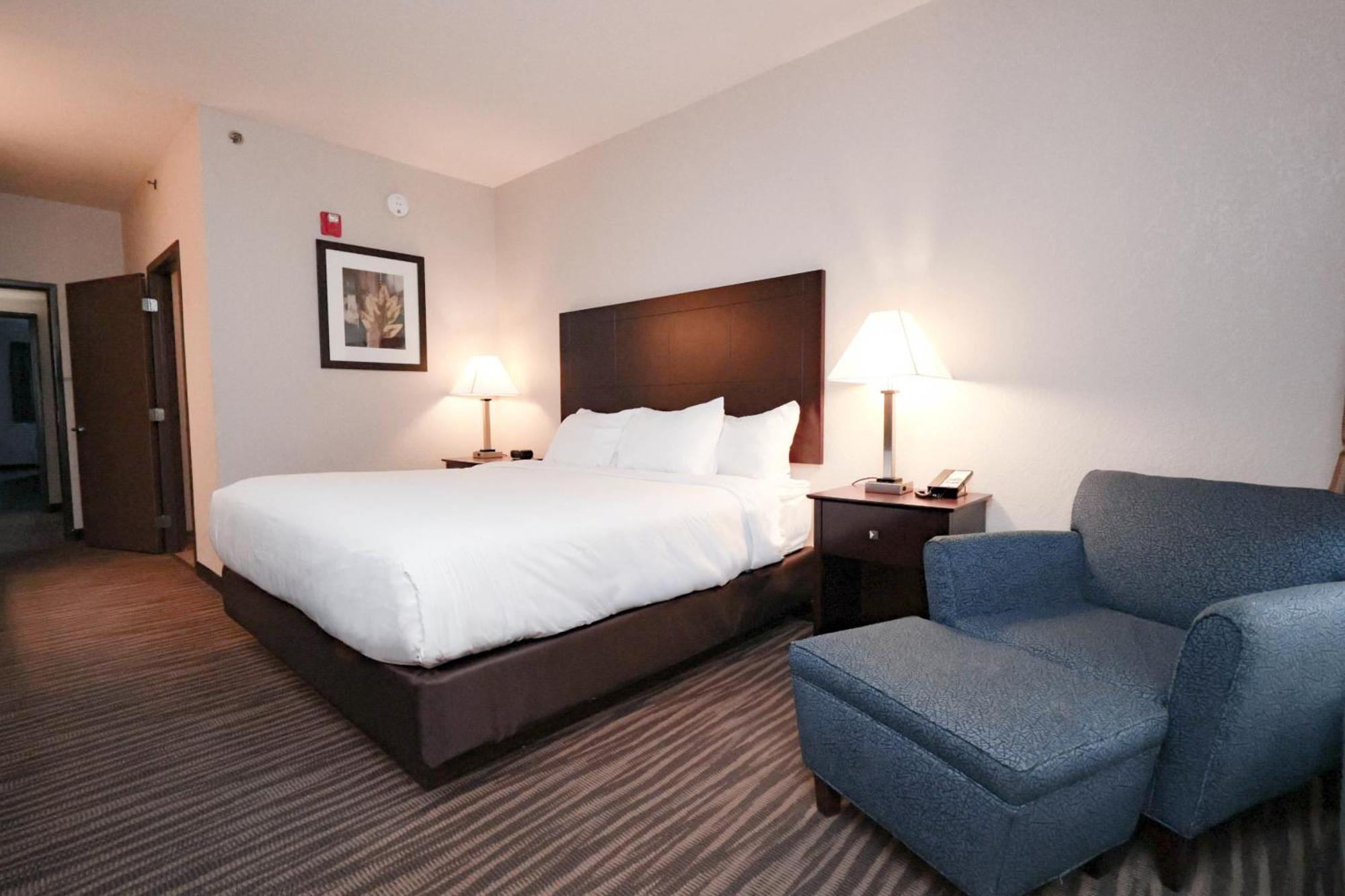 Cobblestone Inn & Suites メリービルメリービル  エクステリア 写真