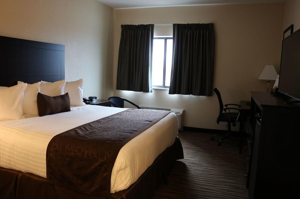 Cobblestone Inn & Suites メリービルメリービル  エクステリア 写真